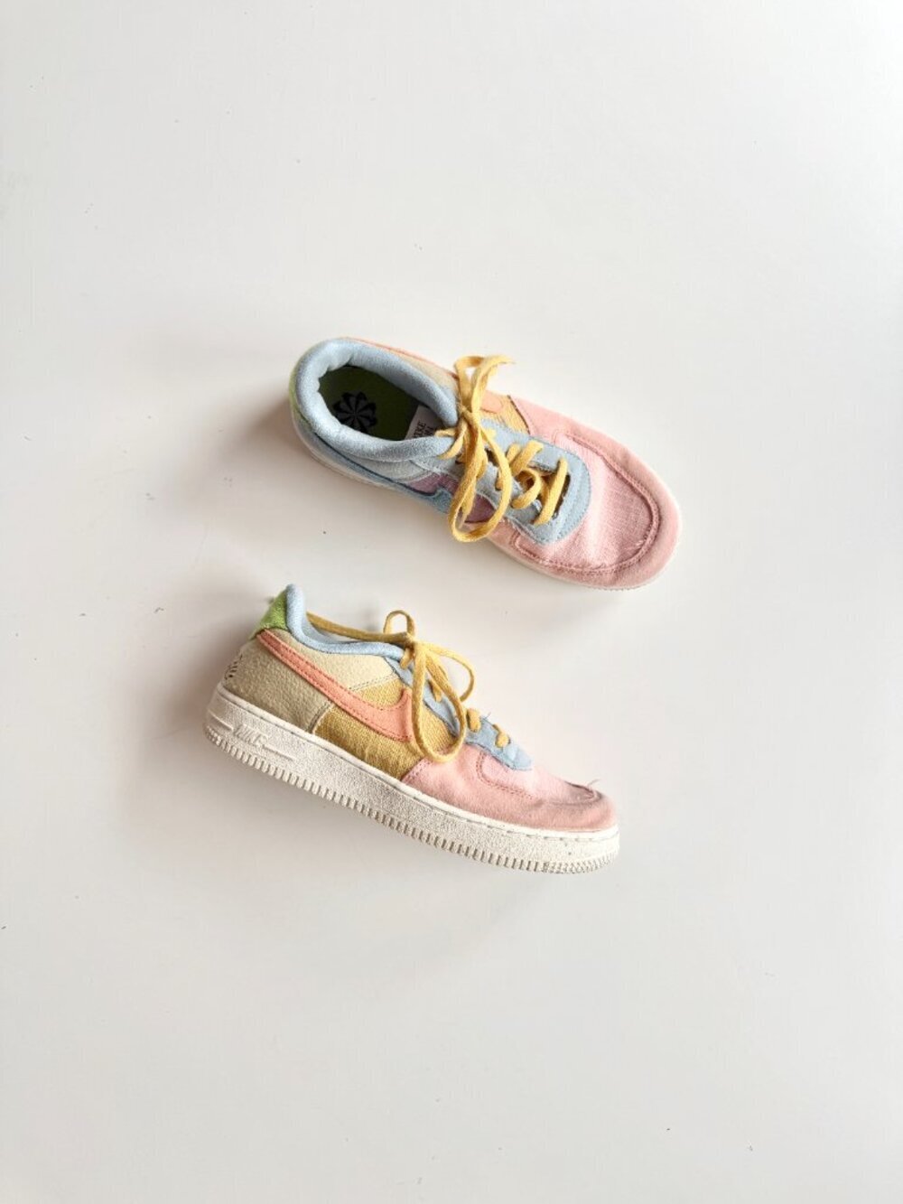 Kids' NIKE Air Force 1 Low 07 LV8 Next Nature 'Sun Club Multi' Sneakers, Size 3Y
